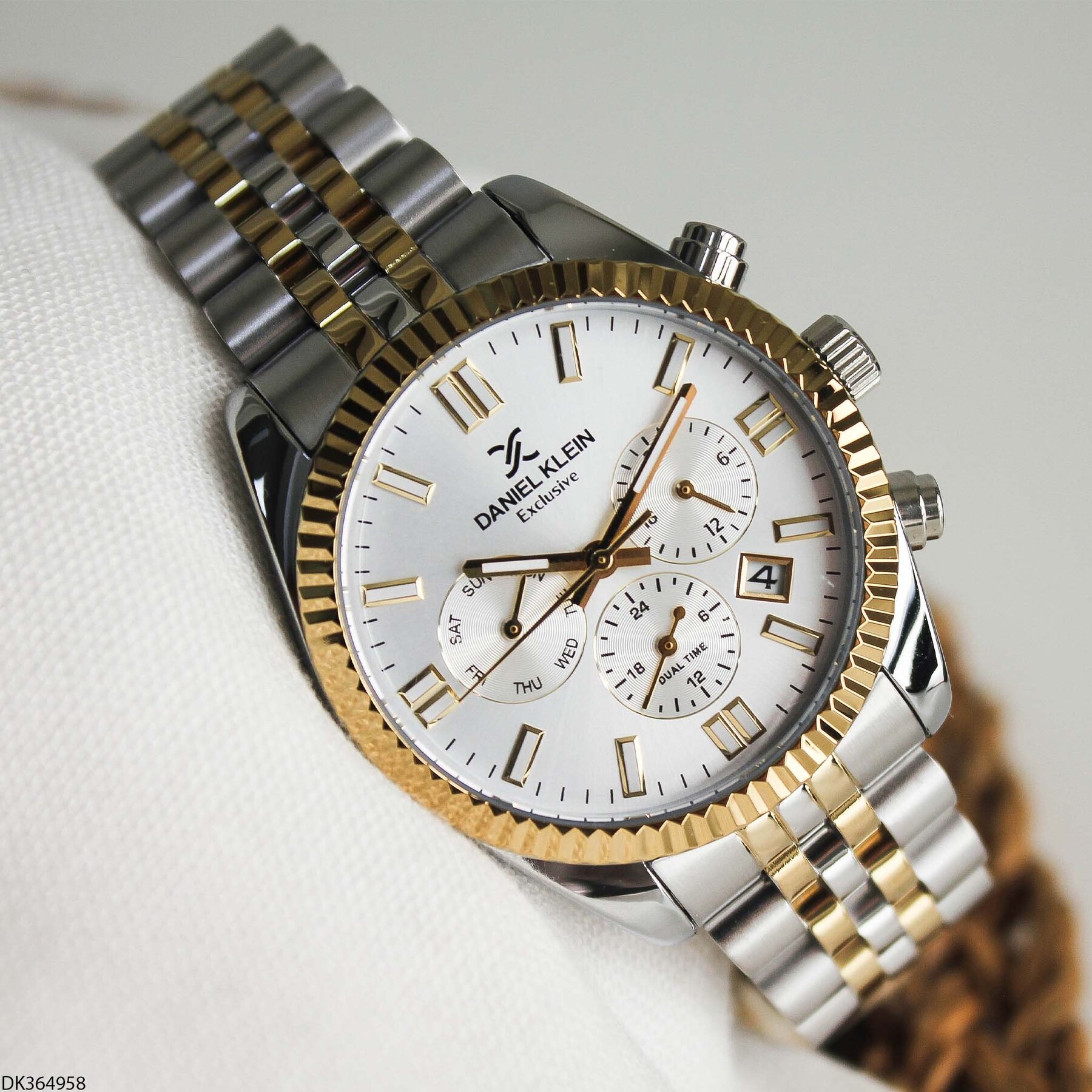 Daniel Klein DK453126 Steel Strap Men Watch