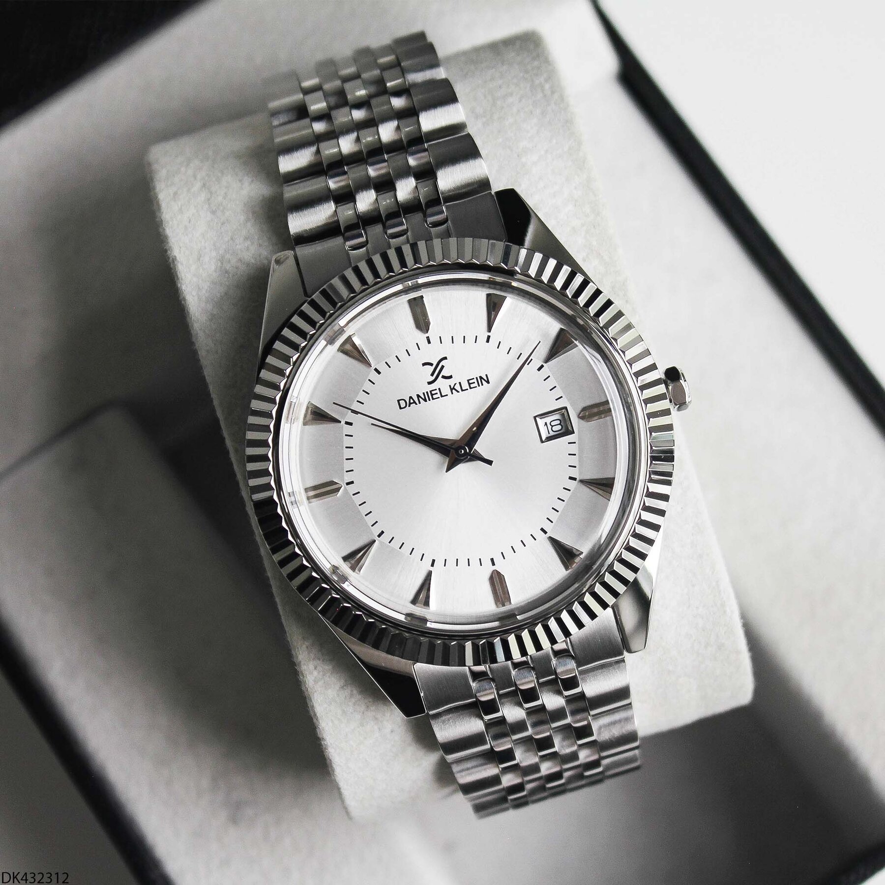 Daniel Klein DK453126 Steel Strap Men Watch