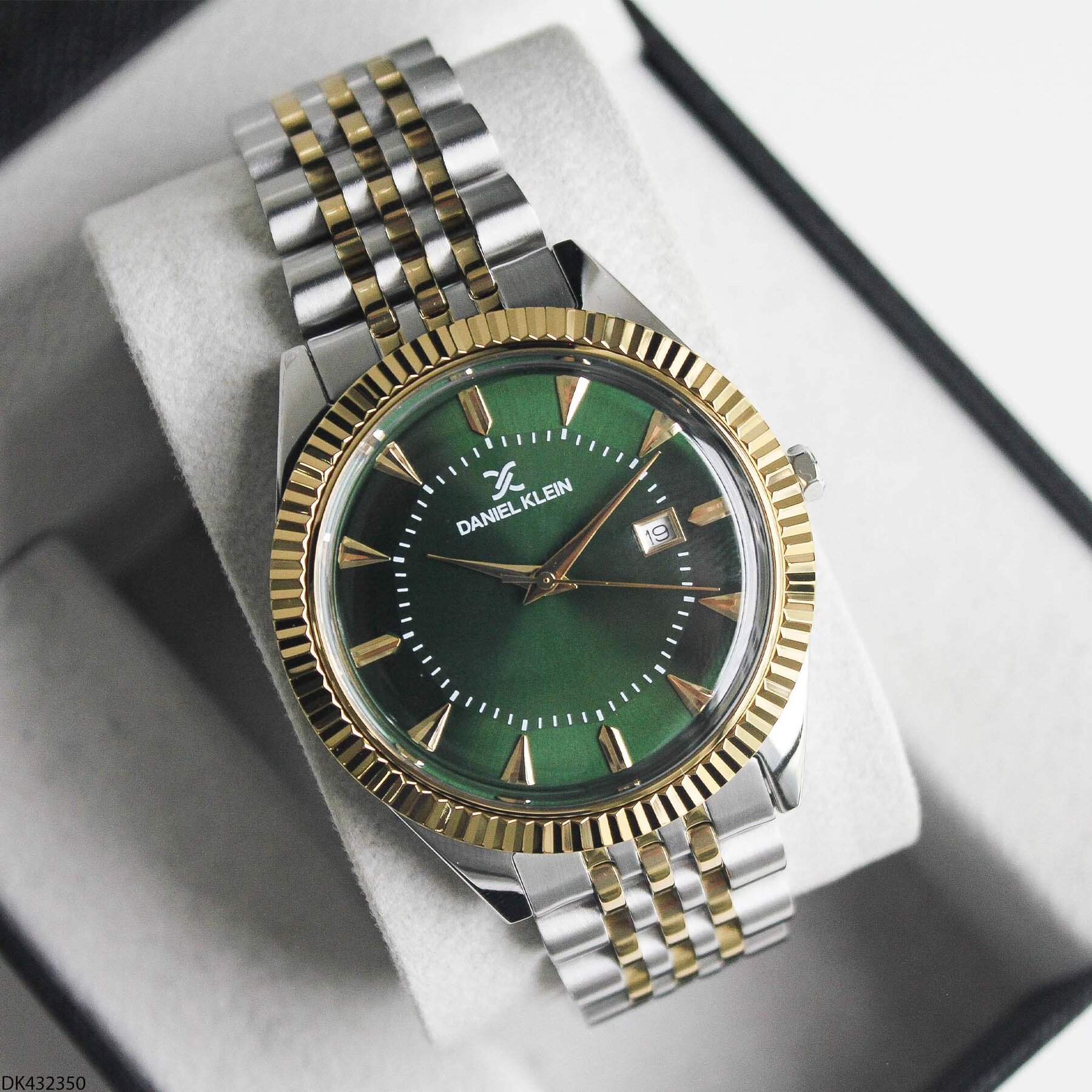 Daniel Klein DK453126 Steel Strap Men Watch