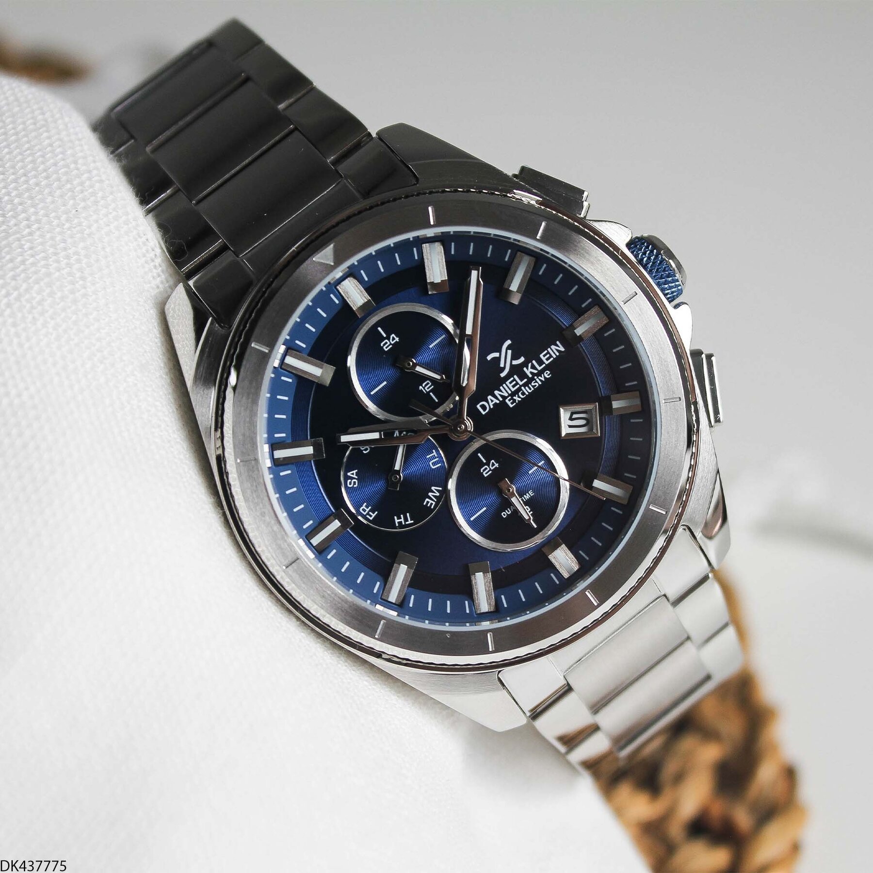 Daniel Klein DK345995 Steel Strap Men Watch