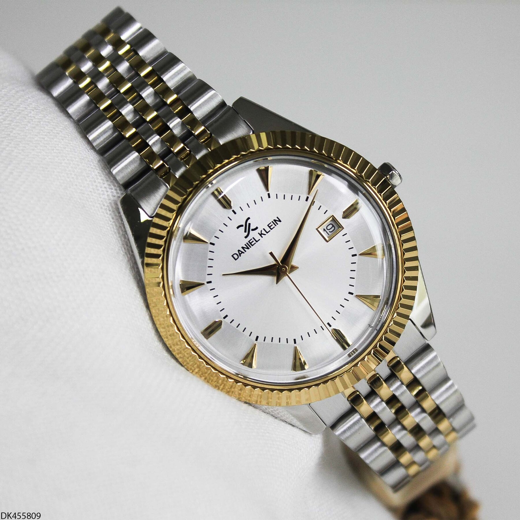 Daniel Klein DK453126 Steel Strap Men Watch