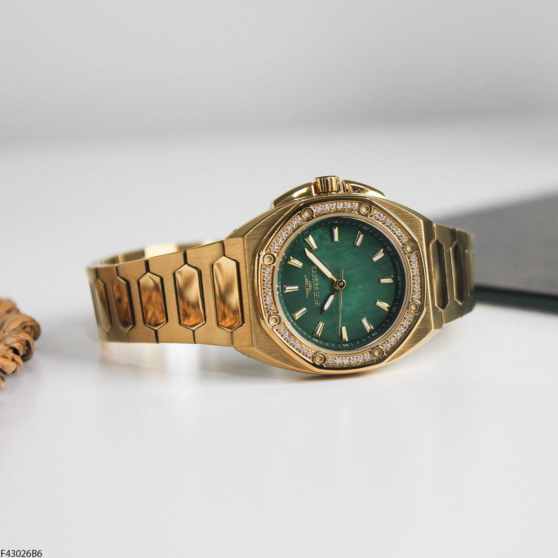 Ferro F43026B6 Steel Strap Women Watch