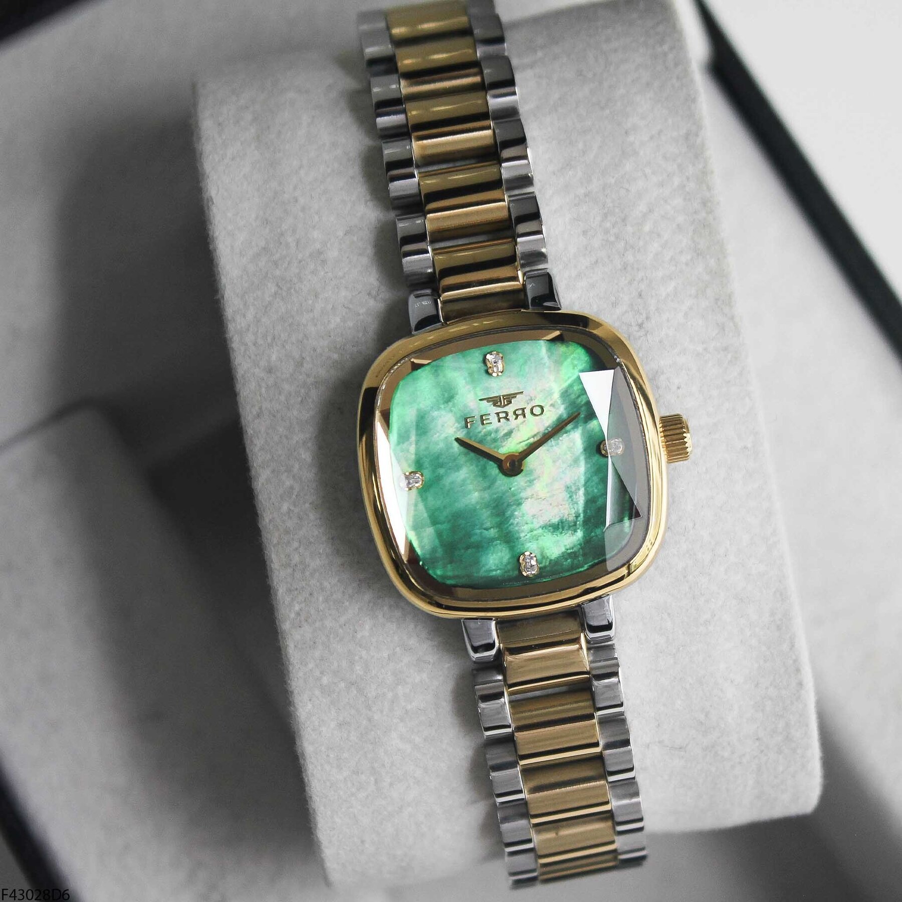 Ferro F43028D6 Çelik Kordonlu Kadın Kol Saati