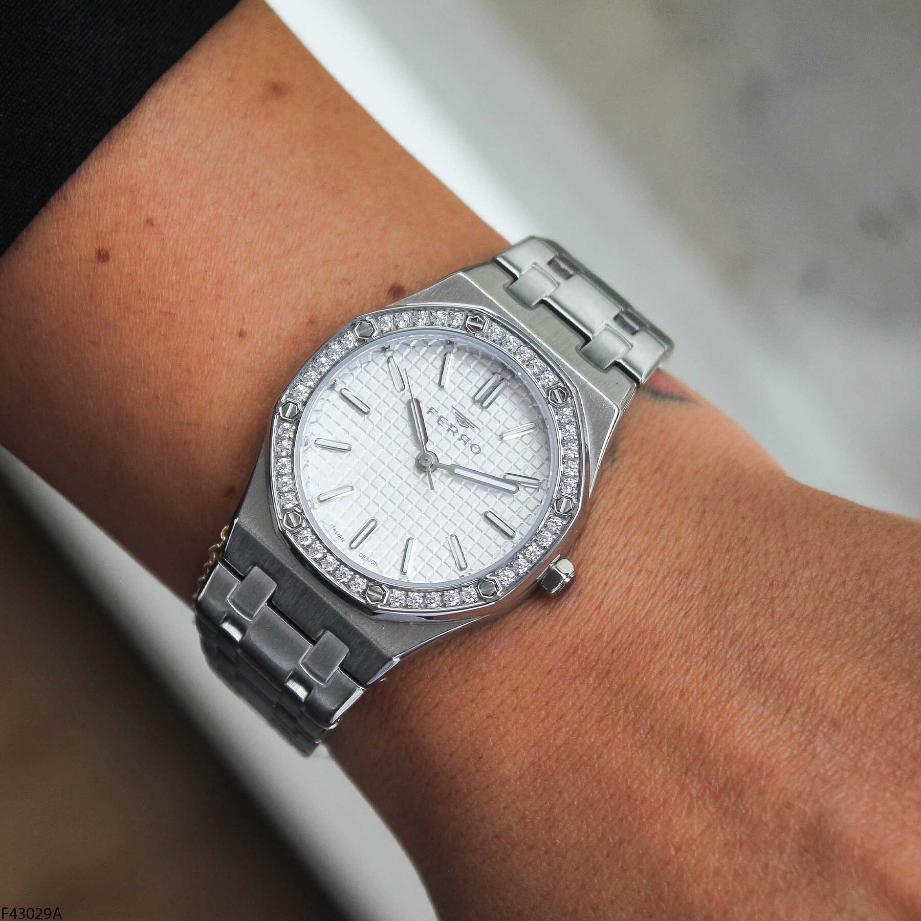 Ferro F43029A Steel Strap Women Watch