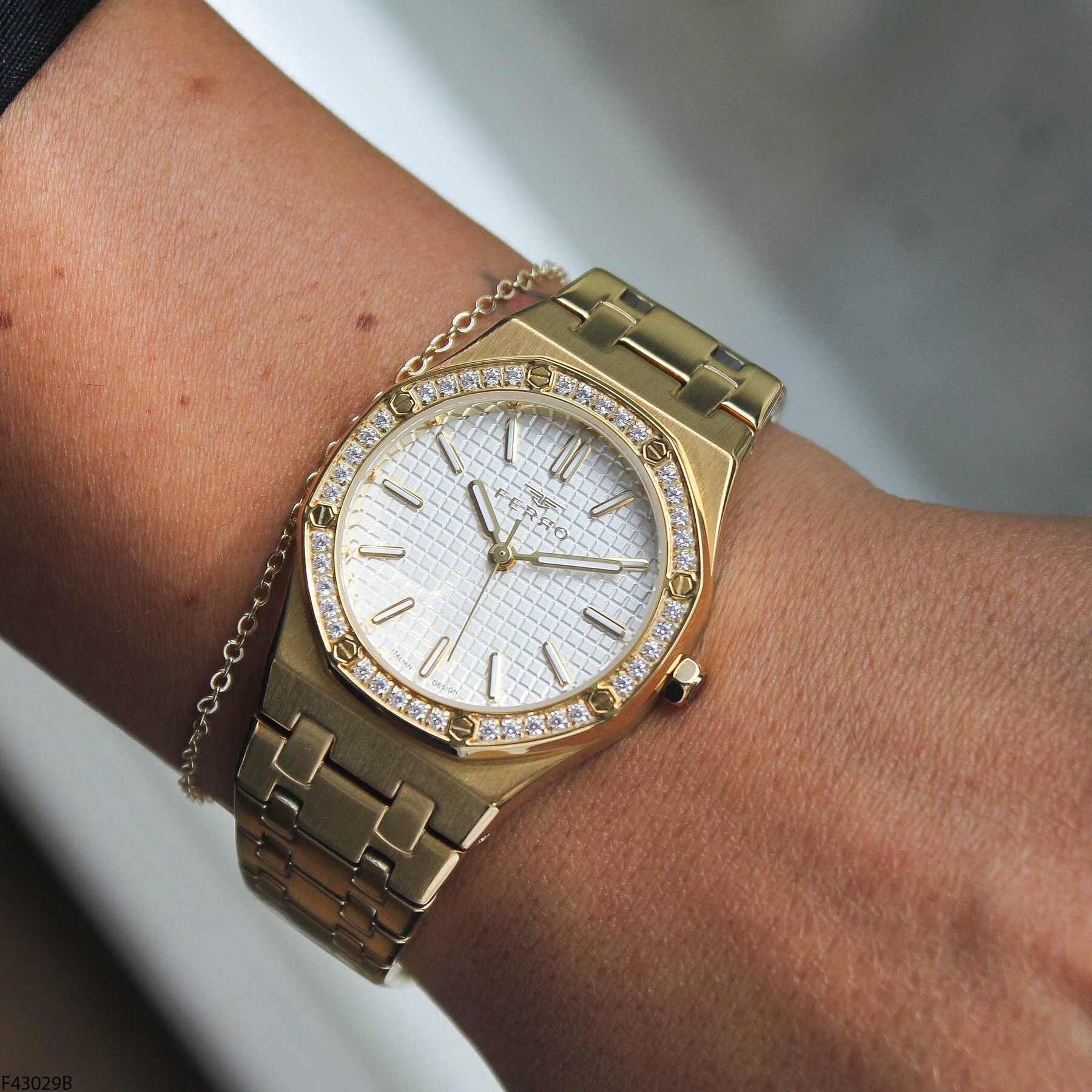 Ferro F43029B Steel Strap Women Watch