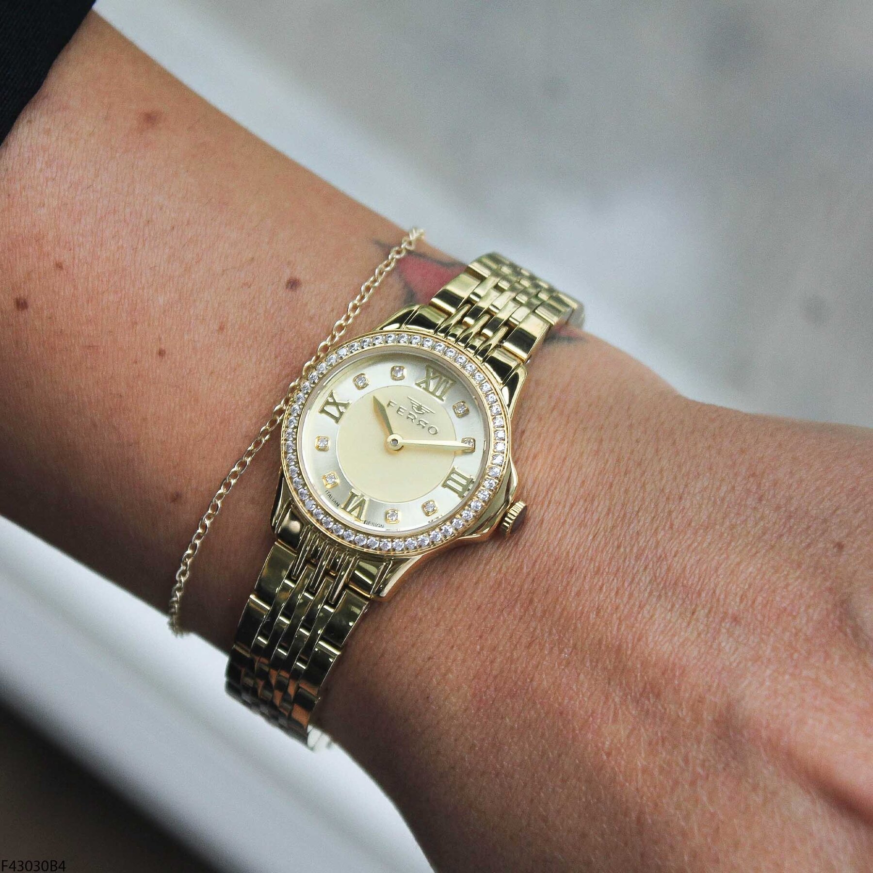 Ferro F43030B4 Steel Strap Women Watch