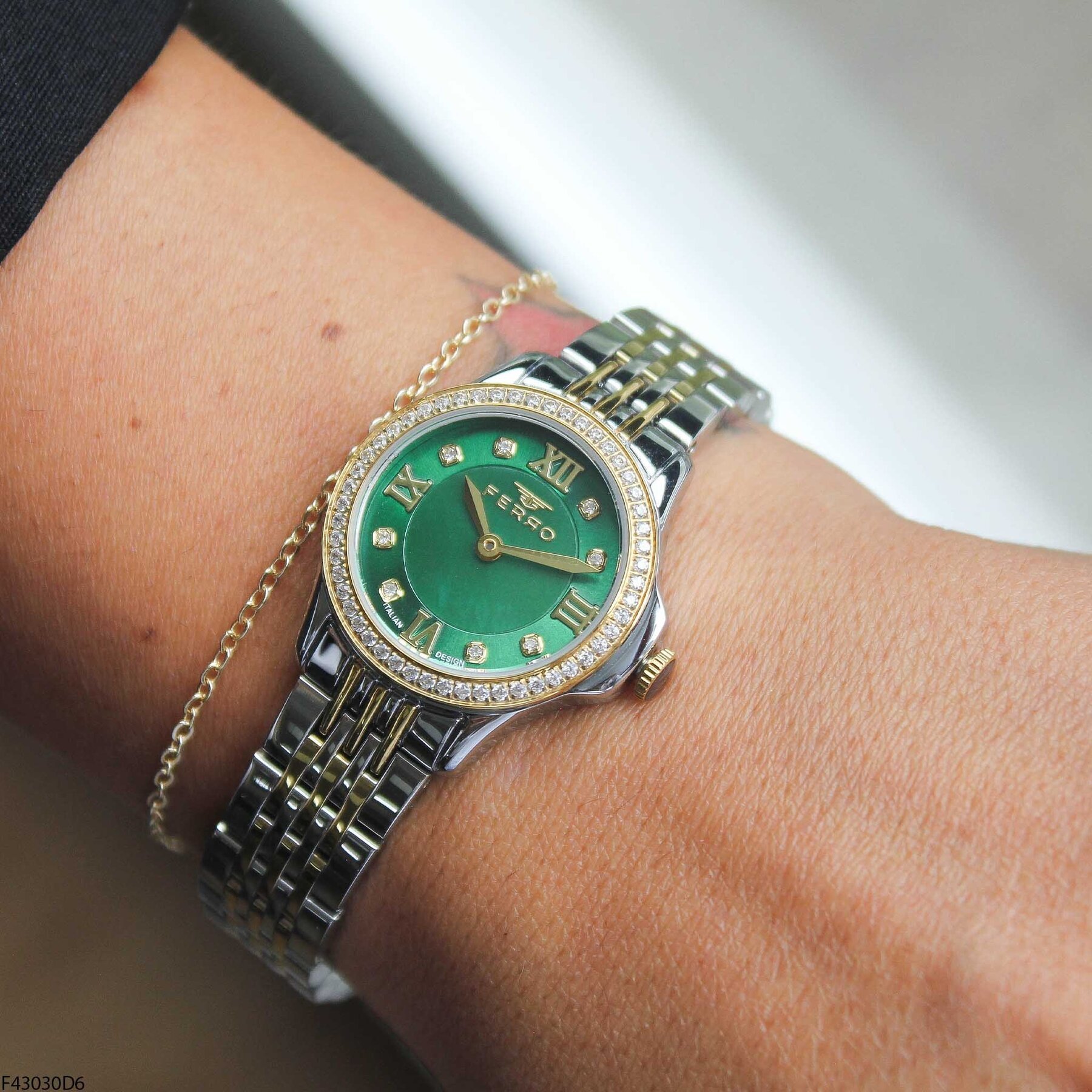 Ferro F43030D6 Steel Strap Women Watch