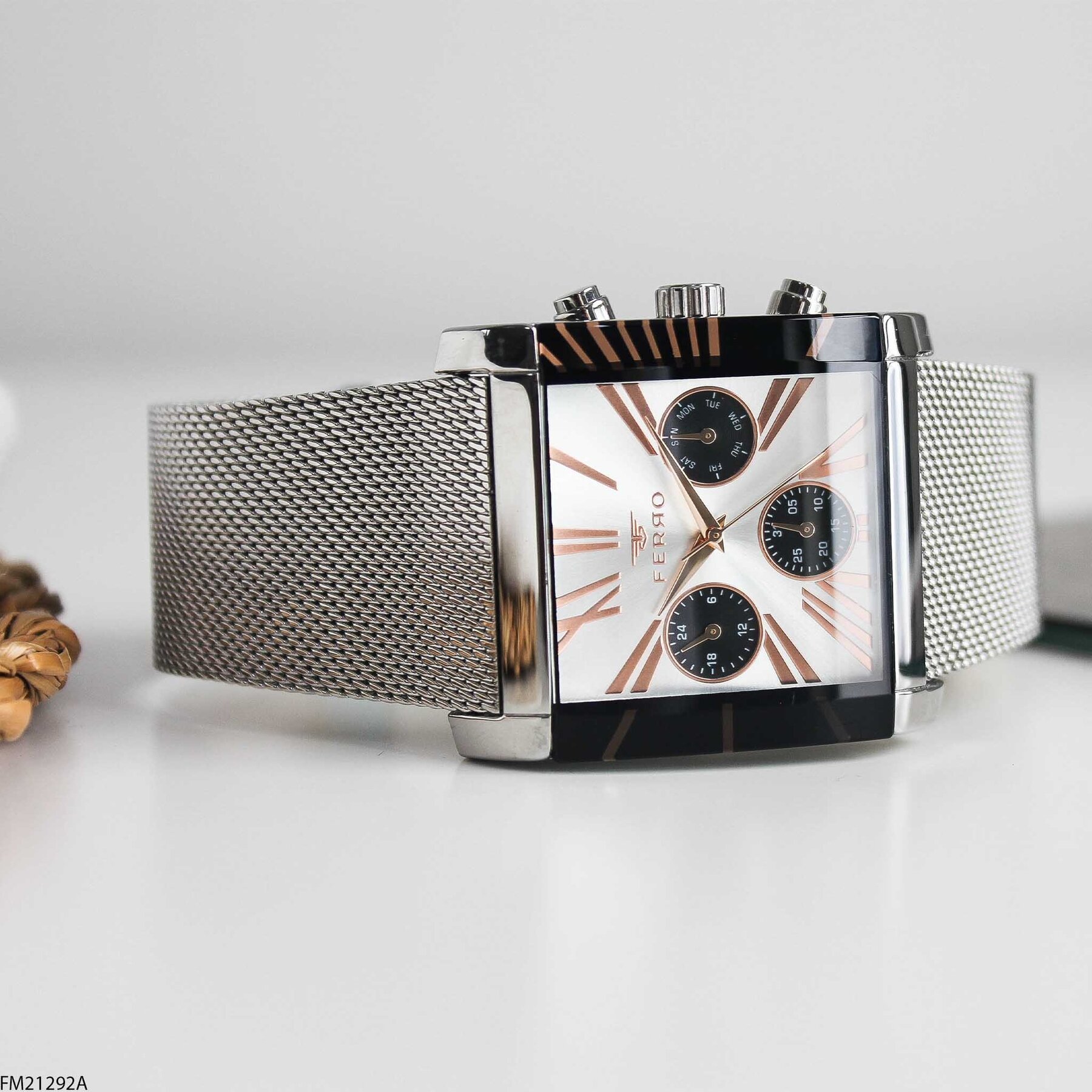 Ferro FM21292A Çelik Hasır Kordonlu Erkek Kol Saati