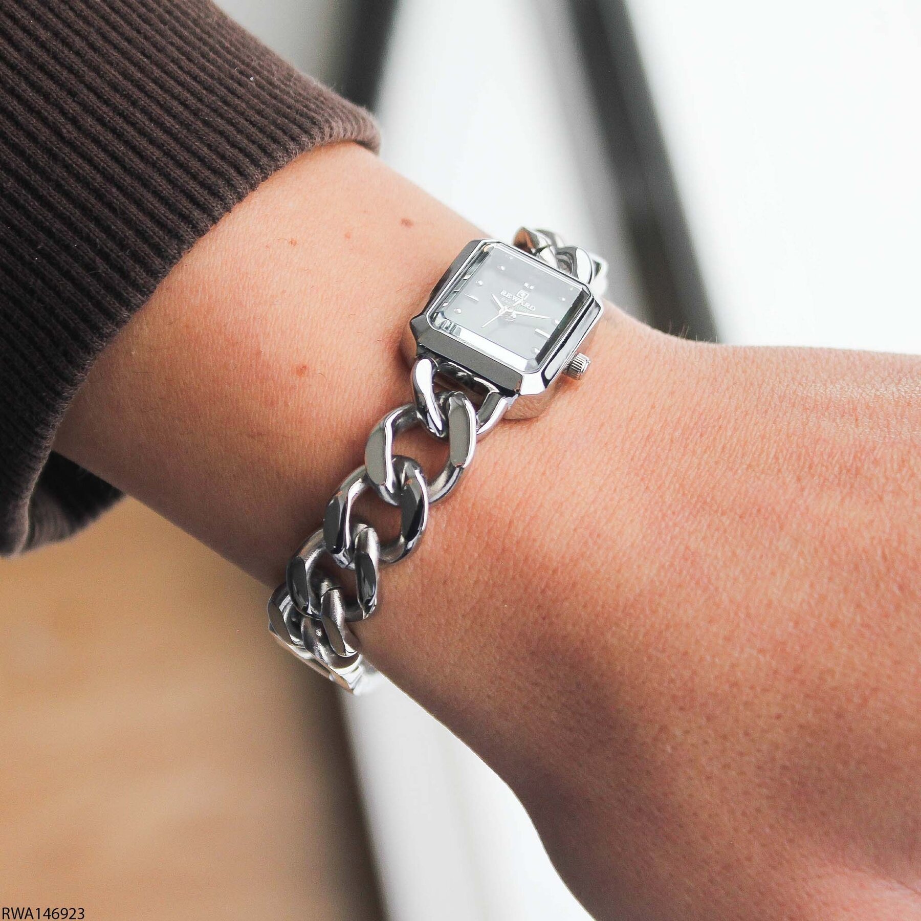 Reward RWA146964 Steel Strap Women Watch