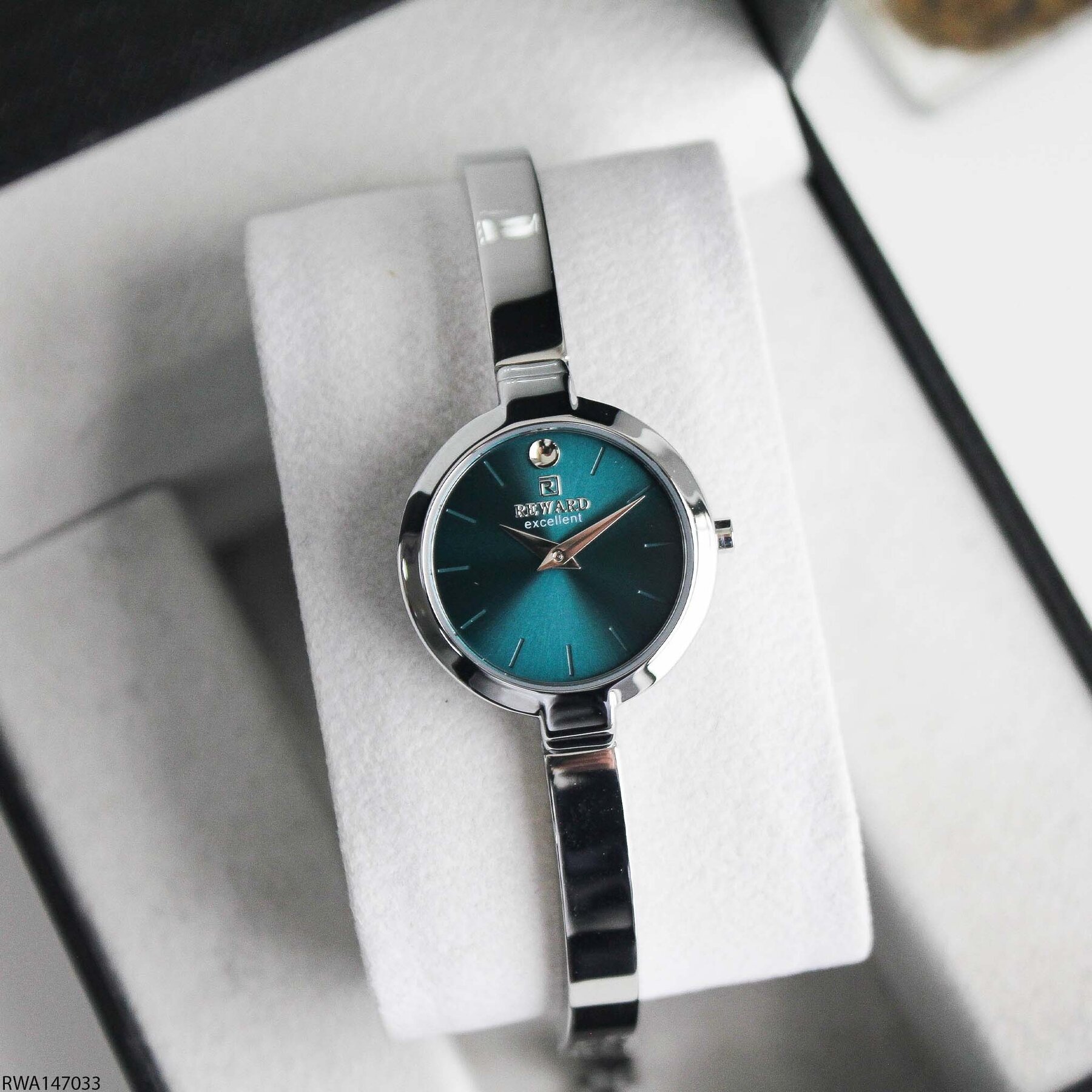 Reward RWA146964 Steel Strap Women Watch