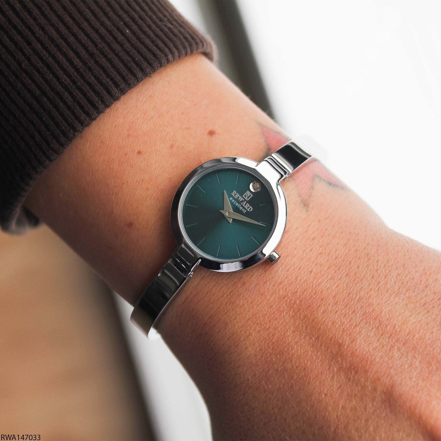 Reward RWA146964 Steel Strap Women Watch