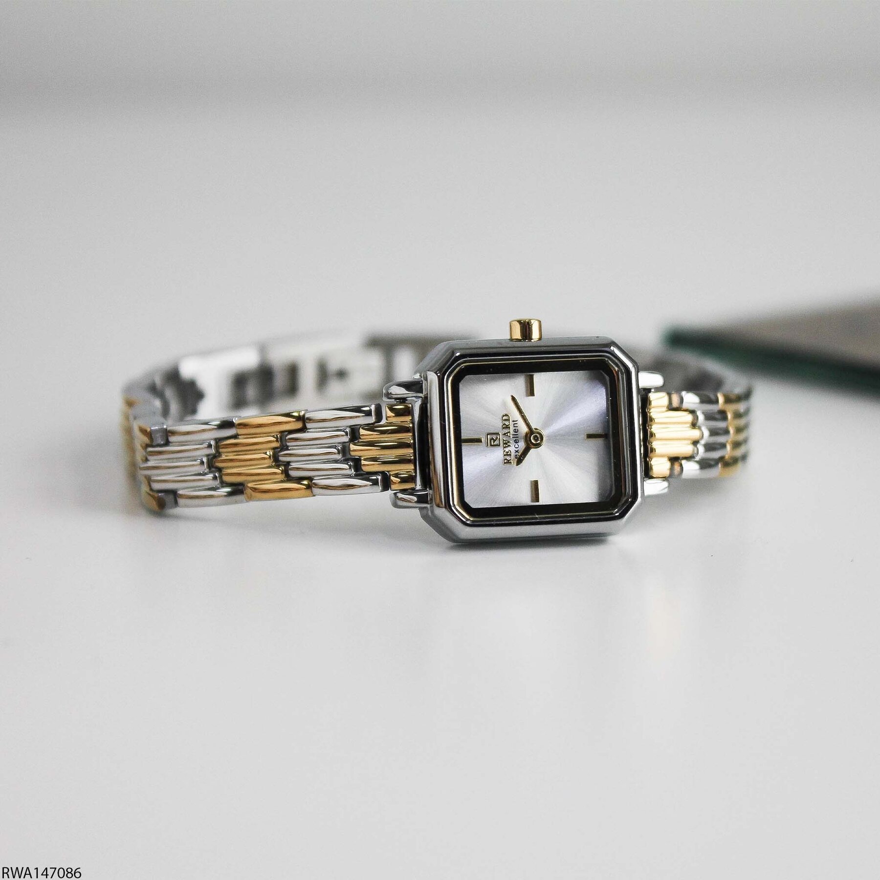 Reward RWA146964 Steel Strap Women Watch