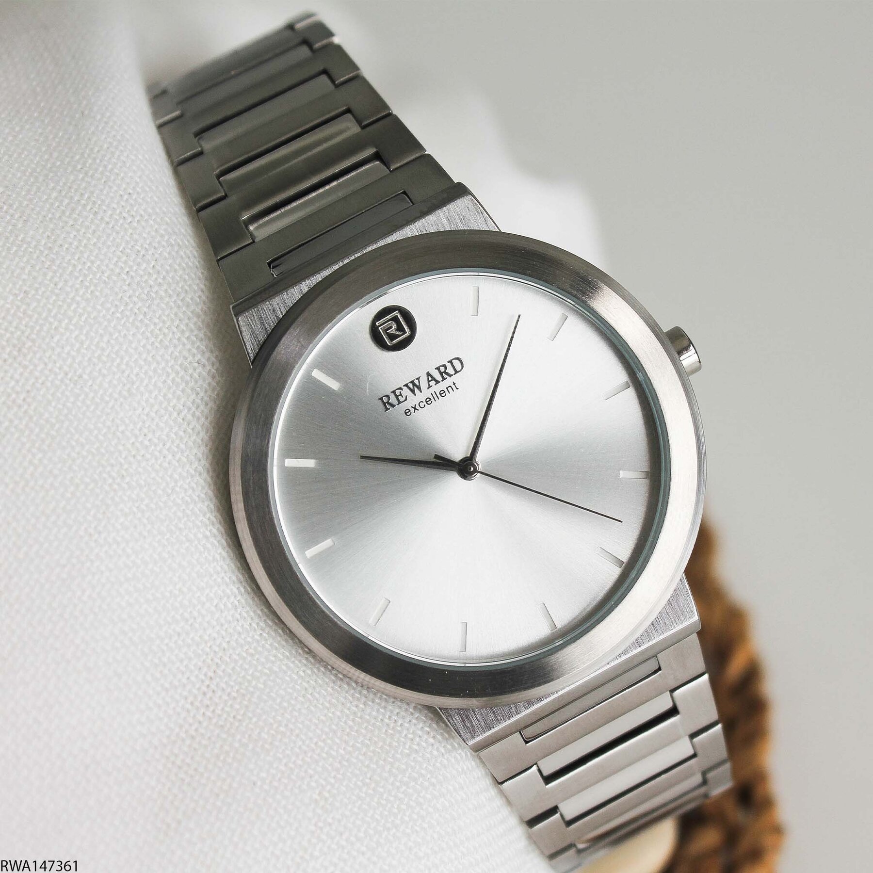 Reward RWA147154 Steel Strap Men Watch