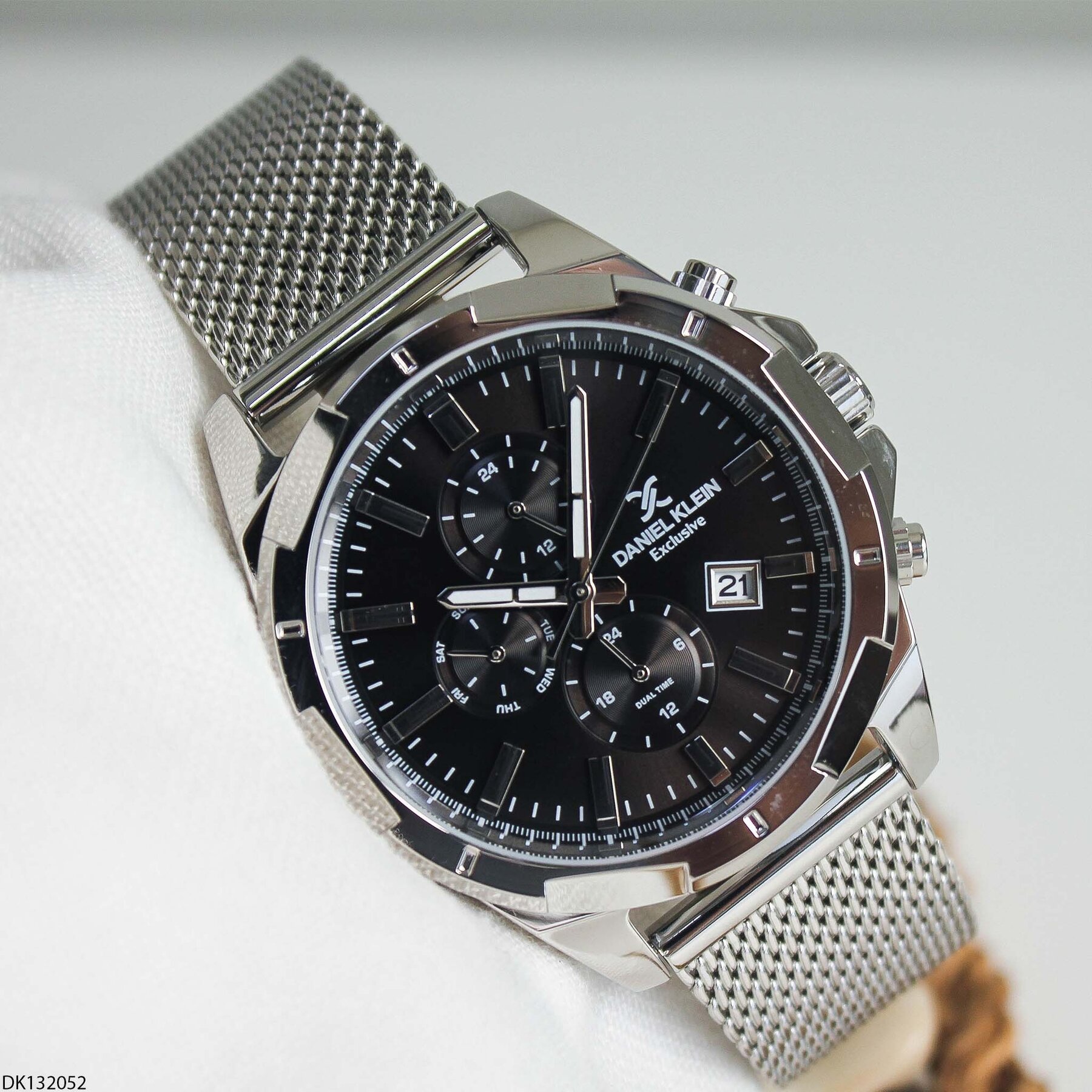 Daniel Klein DK132052 Çelik Hasır Kordonlu Erkek Kol Saati