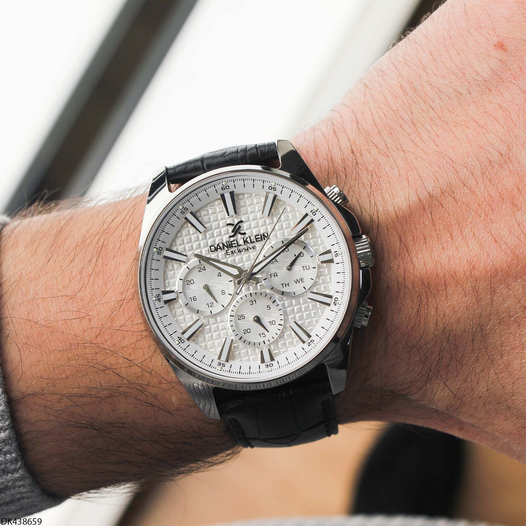 Daniel Klein DK438659 Deri Kordonlu Erkek Kol Saati