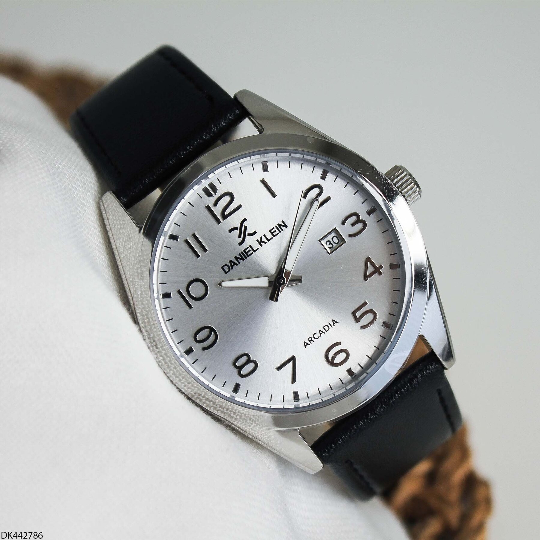 Daniel Klein DK442786 Deri Kordonlu Erkek Kol Saati