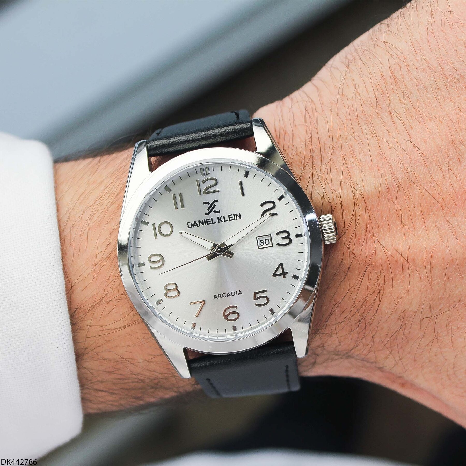 Daniel Klein DK442786 Deri Kordonlu Erkek Kol Saati