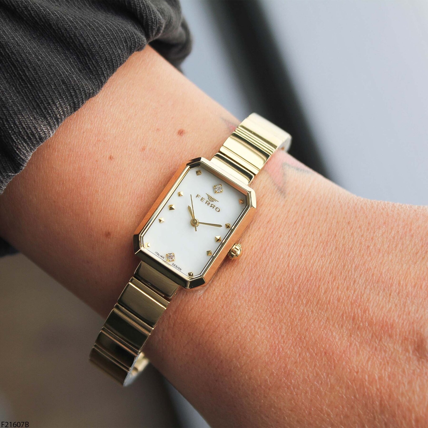 Ferro F21607B Çelik Kordonlu Kadın Kol Saati