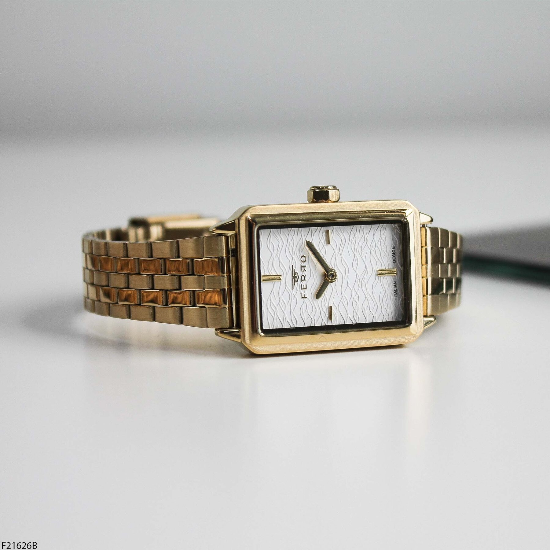 Ferro F21626B Çelik Kordonlu Kadın Kol Saati Kordon Hediyeli