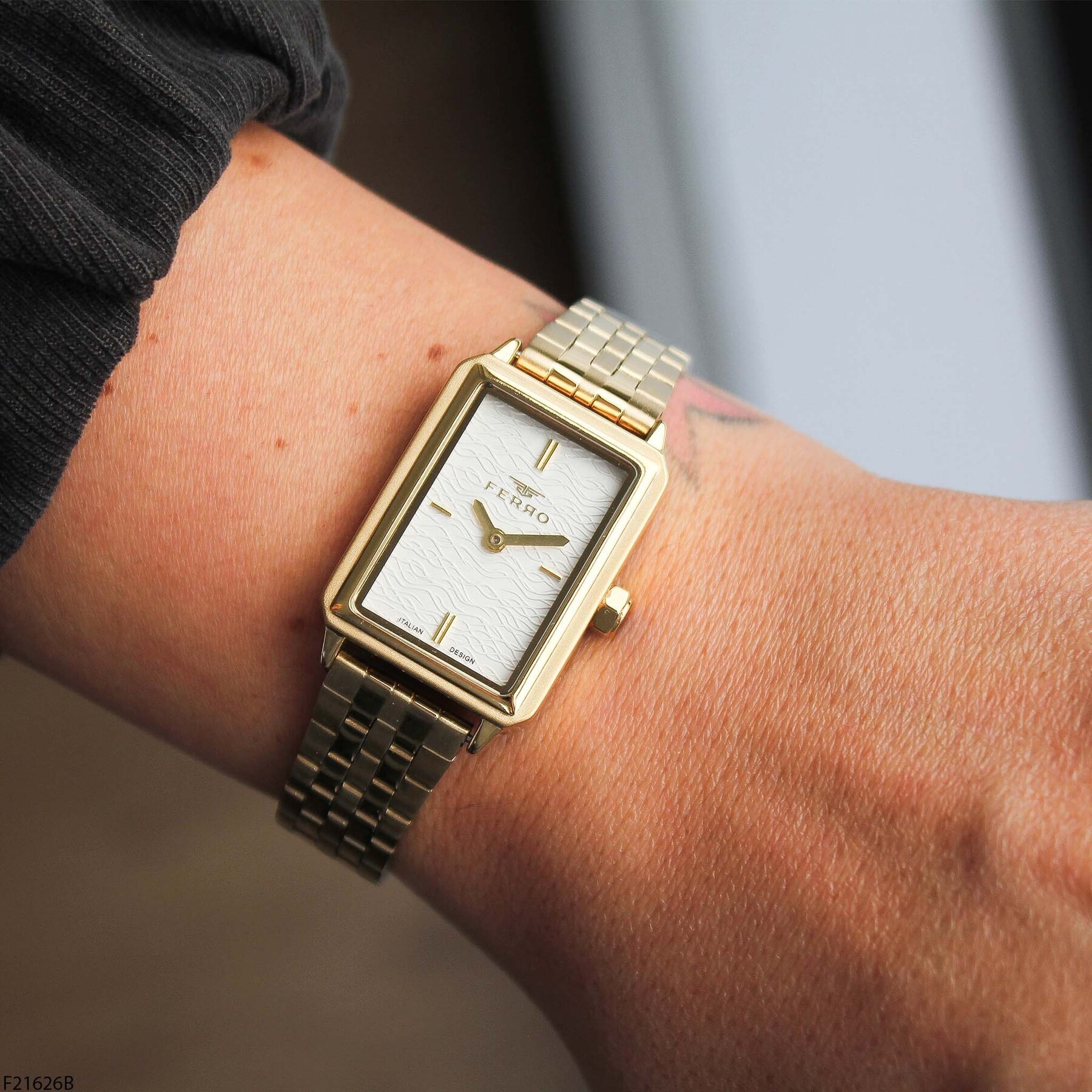 Ferro F21626B Çelik Kordonlu Kadın Kol Saati Kordon Hediyeli