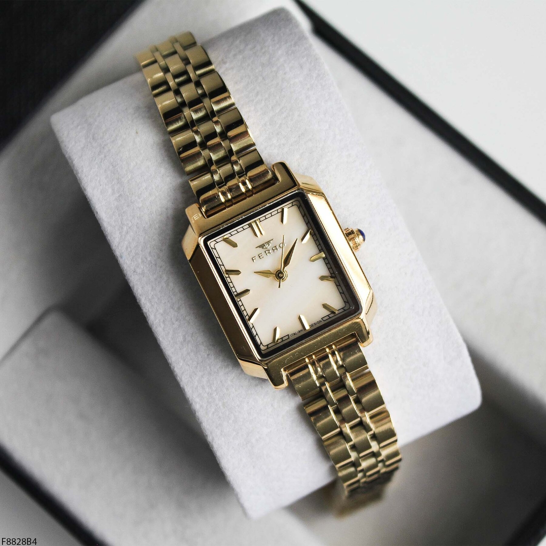 Ferro F8828B4 Çelik Kordonlu Kadın Kol Saati