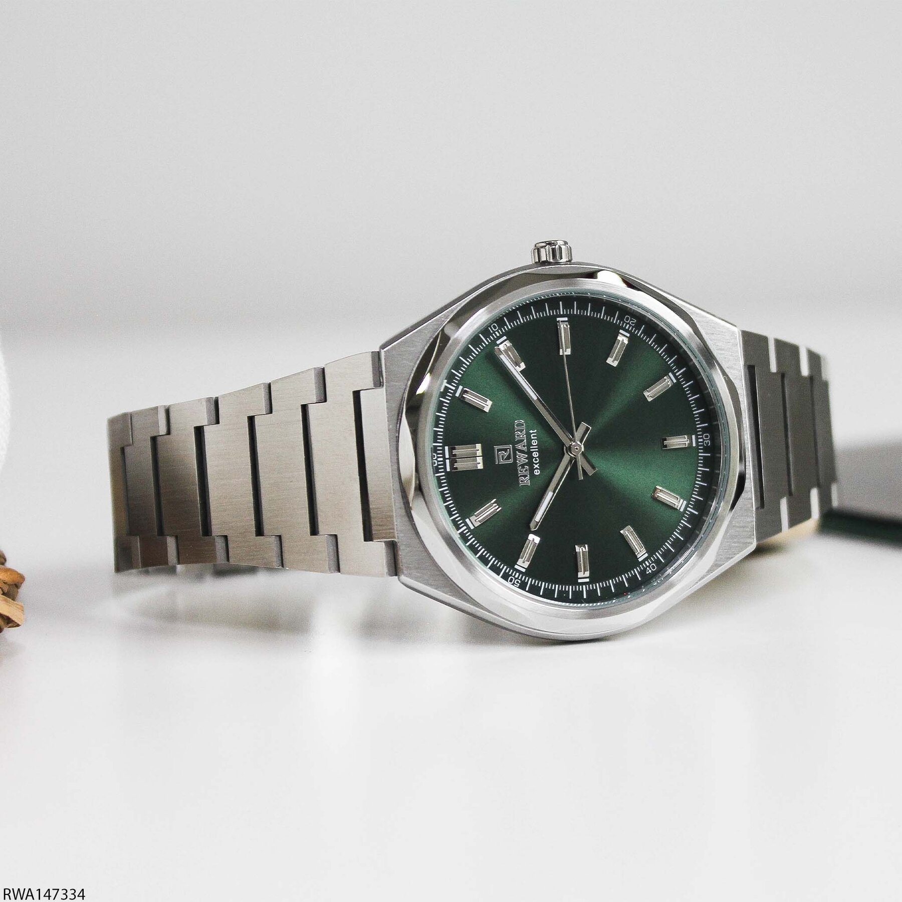 Reward RWA147154 Steel Strap Men Watch